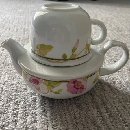 Portsmouth Individual Teapot & Lid with Cup