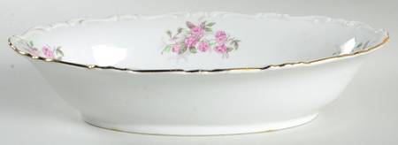 Violetta 9" Oval Vegetable Bowl