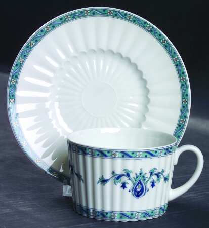 Teheran Flat Cup & Saucer Set