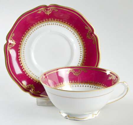 R6L2 Footed Cup & Saucer Set