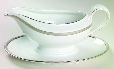 Charm Gravy Boat with Attached Underplate