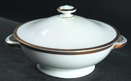 Coronation Round Covered Vegetable