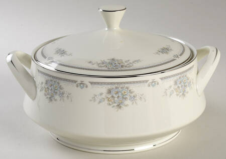Normandy Round Covered Vegetable