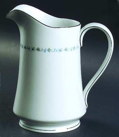 Summer Ivy 28 Oz Pitcher