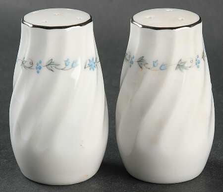 Summer Ivy Salt & Pepper Set