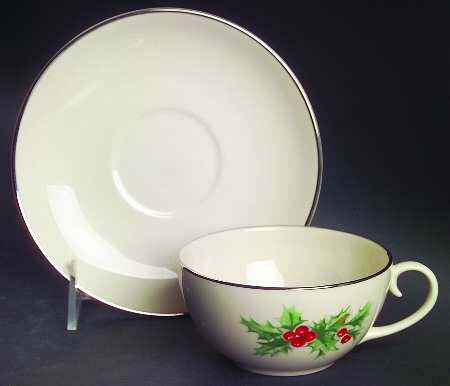 TRI2 Flat Cup & Saucer Set