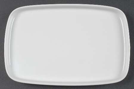 Bauhaus White 9" Oval Serving Platter