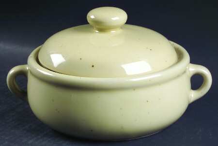 Galaxy Wheatstone 1 Qt Round Covered Casserole