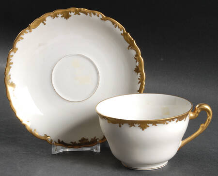6537 Flat Cup & Saucer Set