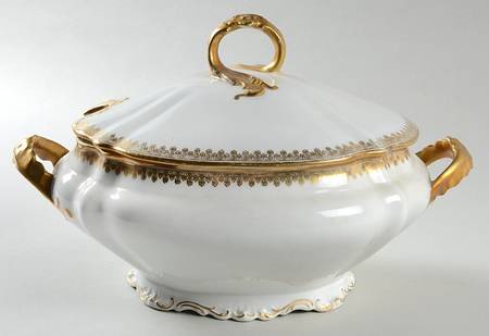 8414 (Scallop) Tureen &  Lid