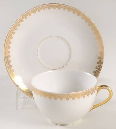 8414 (Smooth) Flat Cup & Saucer Set by Tressemanes & Vogt