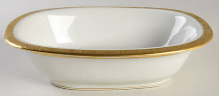 9333 9" Oval Vegetable Bowl