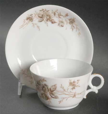 Marguerite Flat Cup & Saucer Set