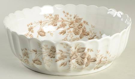 Marguerite 9" Round Vegetable Bowl
