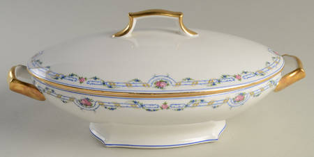 7660 Oval Covered Vegetable