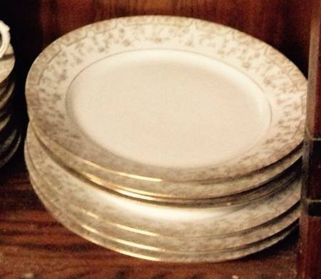 TRV101 Dinner Plate