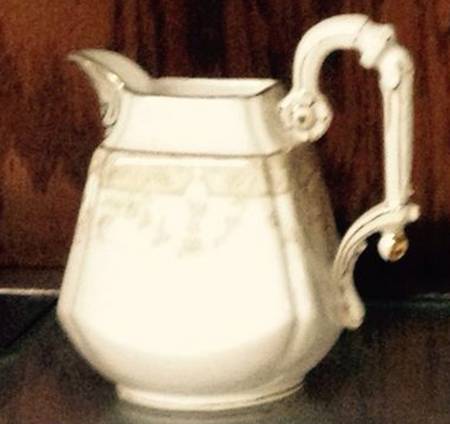 TRV101 Creamer