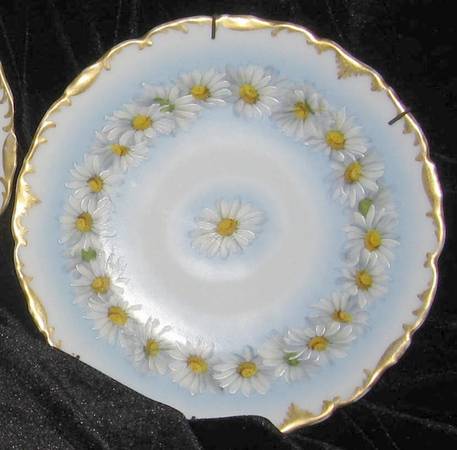 TRV122 Dinner Plate