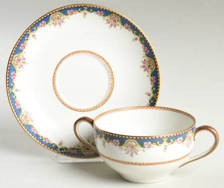 TRV14 Flat Bouillon Cup & Saucer