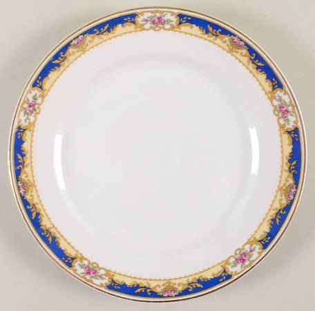 TRV16 Luncheon Plate by Tressemanes & Vogt