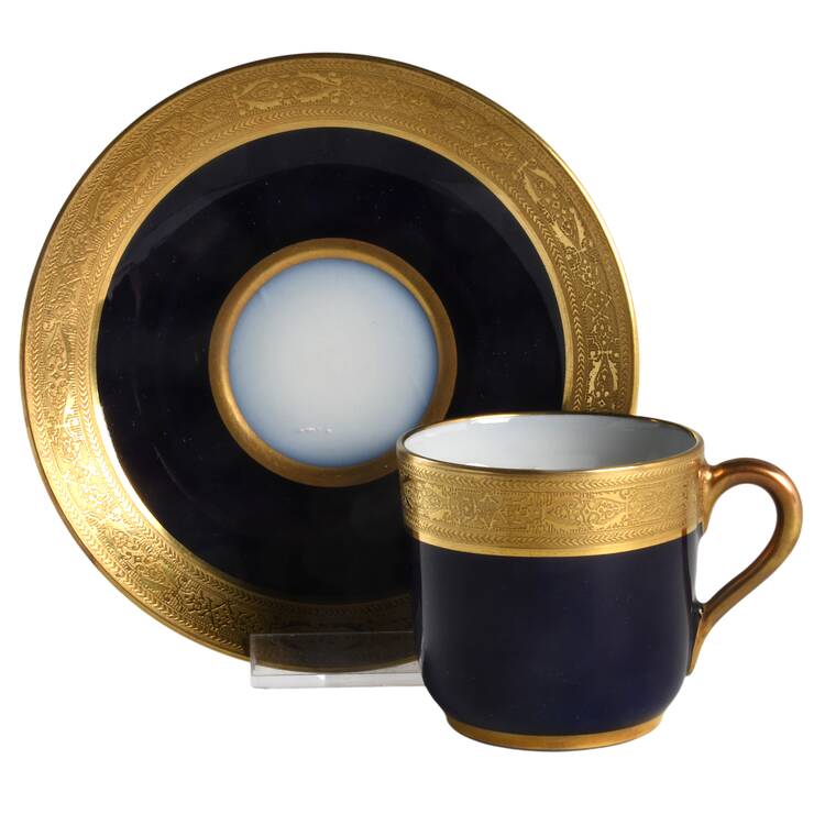 TRV19 Flat Demitasse Cup & Saucer Set