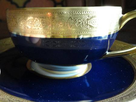 TRV19 Flat Cup & Saucer Set