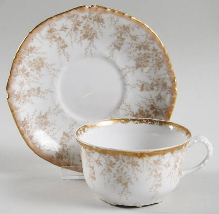 TRV73 Flat Cup & Saucer Set
