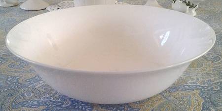 Classic White 9" Round Vegetable Bowl