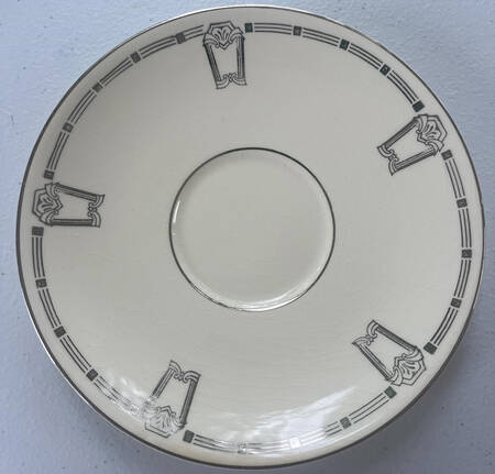 1169 Saucer
