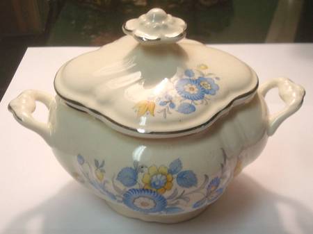 1229 Sugar Bowl & Lid