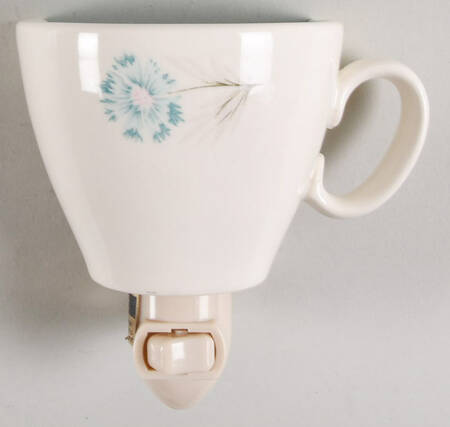 Boutonniere 1 5/8" + cup (H) Night Light/Cup HC