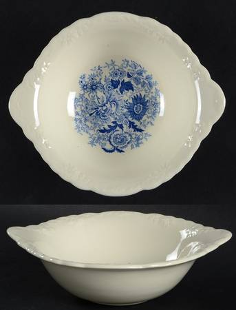 Center Bouquet Blue (Fairway Shape) Lugged Cereal Bowl