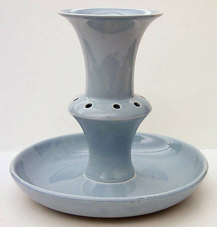 Luray Pastels Windsor Blue Epergne