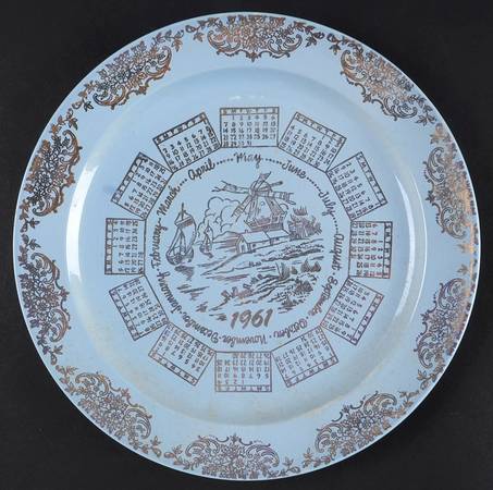 Luray Pastels Windsor Blue "1961" Calendar Plate