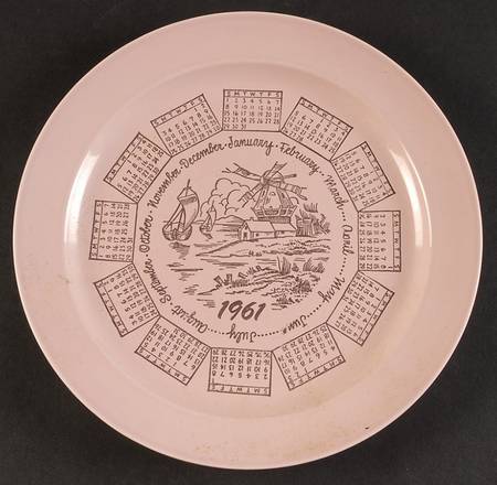 Luray Pastels Sharon Pink "1961" Calendar Plate