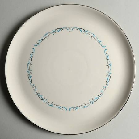 Masterpiece 11" Chop Plate (Round Platter)