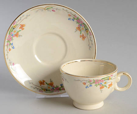 TST120 Footed Cup & Saucer Set
