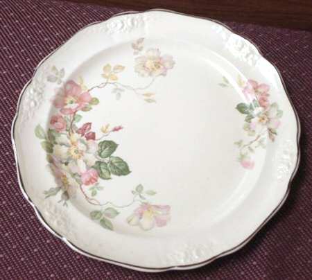 TST126 Dinner Plate