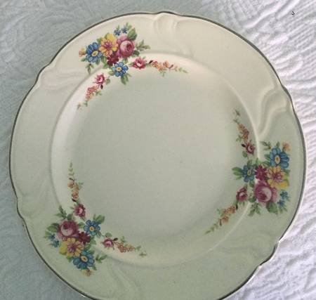 1542 Salad Plate