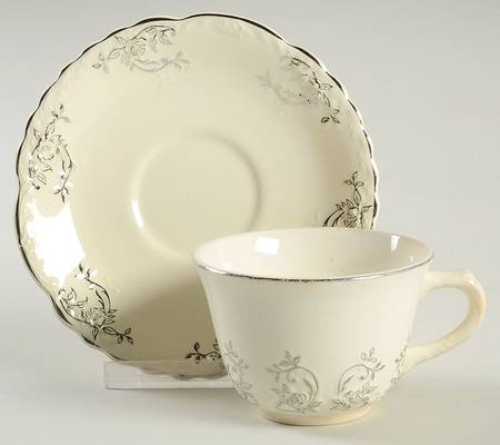 1115 Flat Cup & Saucer Set