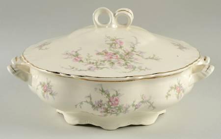 1653 Round Covered Vegetable