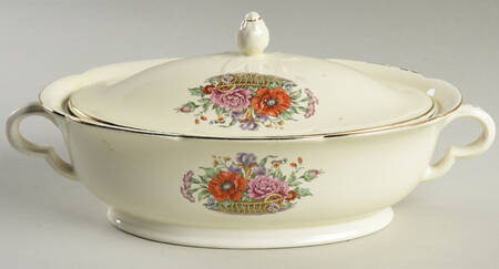 TST174 Oval Covered Vegetable