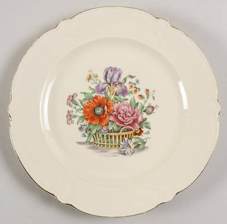 TST174 Luncheon Plate