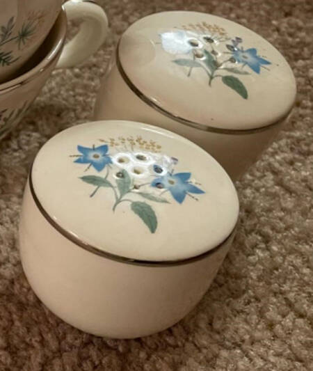 TST252 Pepper Shaker