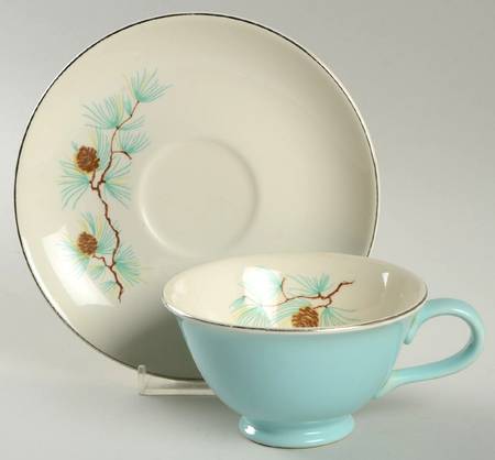 TST272 Footed Cup & Saucer Set