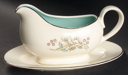 TST33 Gravy Boat & Underplate/Relish