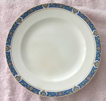 TST48 Luncheon Plate