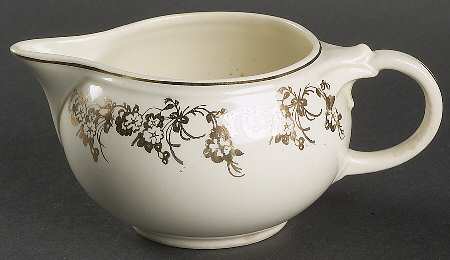 843 1-2 Creamer