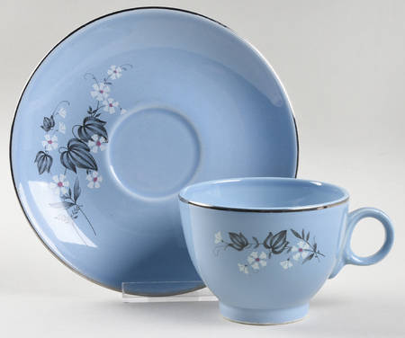 TST72 Footed Cup & Saucer Set