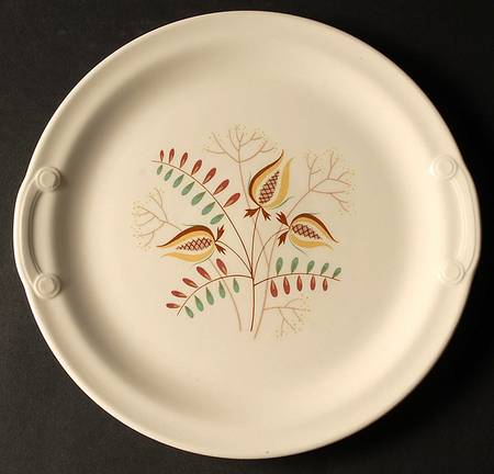 Wood Hue Handled Cake Plate